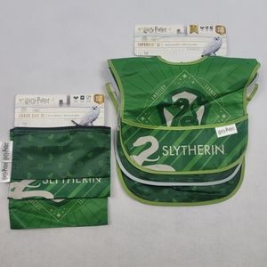 NWT set of Harry Potter Slytherin bibs & snack bag